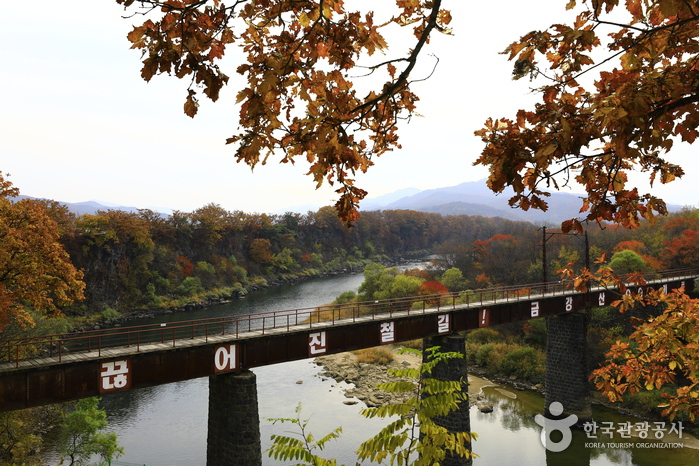 金剛山電気鉄道橋梁（금강산전기철도교량）