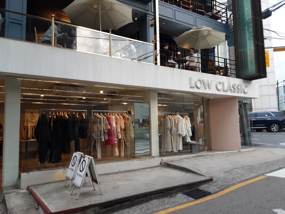 Low Classic - Garosu Branch [Tax Refund Shop] (로우클래식 가로수)