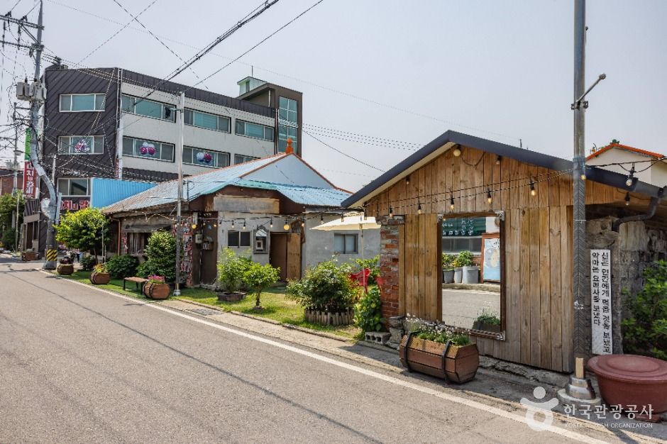 장항6080 음식골목 맛나로