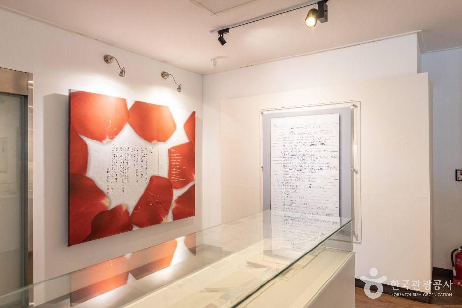 thumbnail-김춘수 유품전시관-27