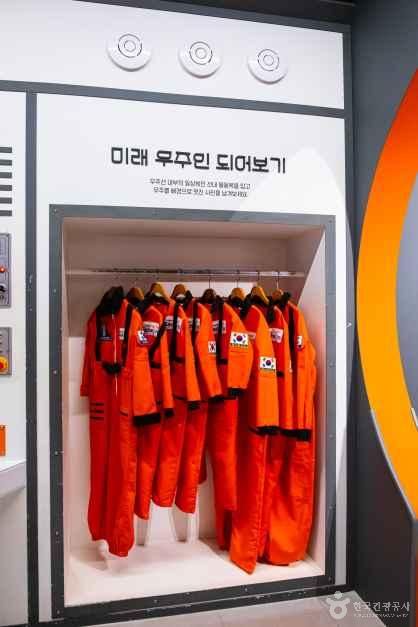 thumbnail-사천항공우주과학관-17