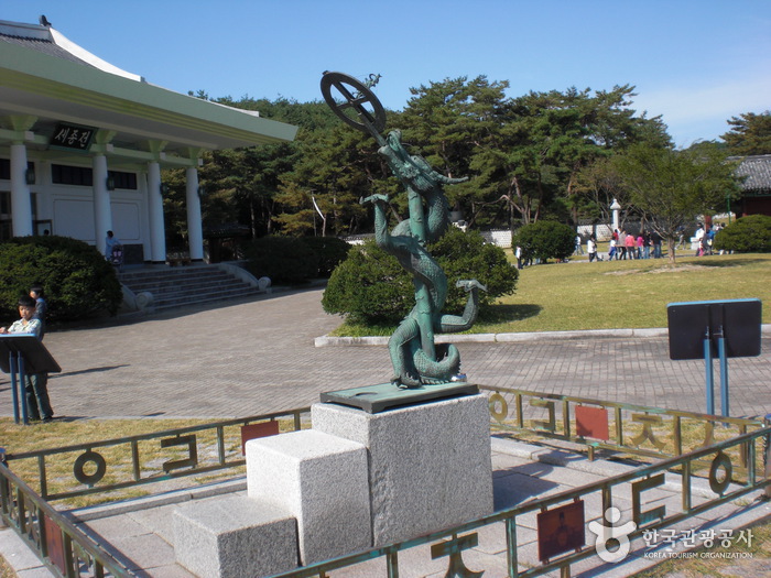 Yeongneung / Nyeongneung [UNESCO World Heritage] (여주 영릉(英陵)과 영릉(寧陵)) 