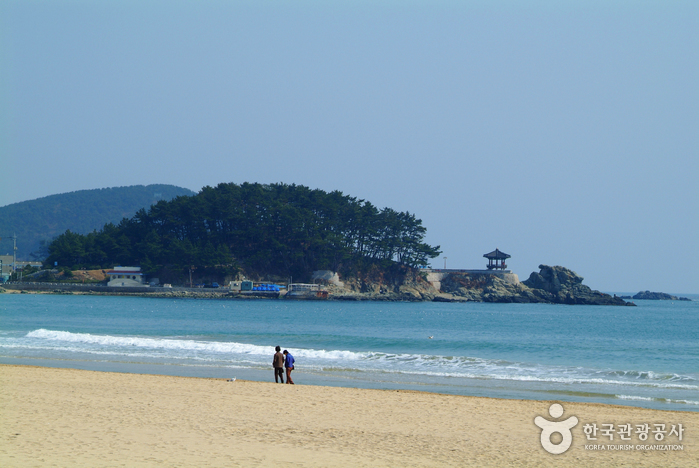 Songjeong Beach (송정해수욕장)