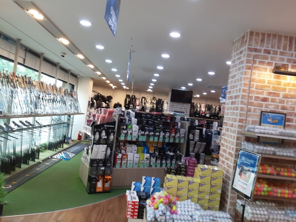 Golfzon Market - Jamsil Branch [Tax Refund Shop] (골프존마켓 잠실)