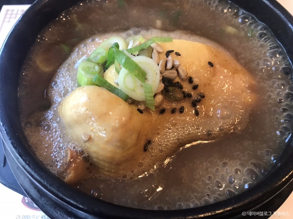 Gobong Samgyetang (고봉삼계탕)