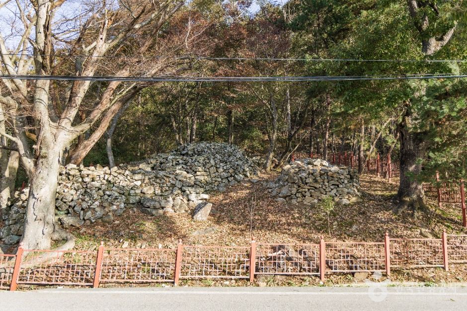 괴산 문당리 서낭단