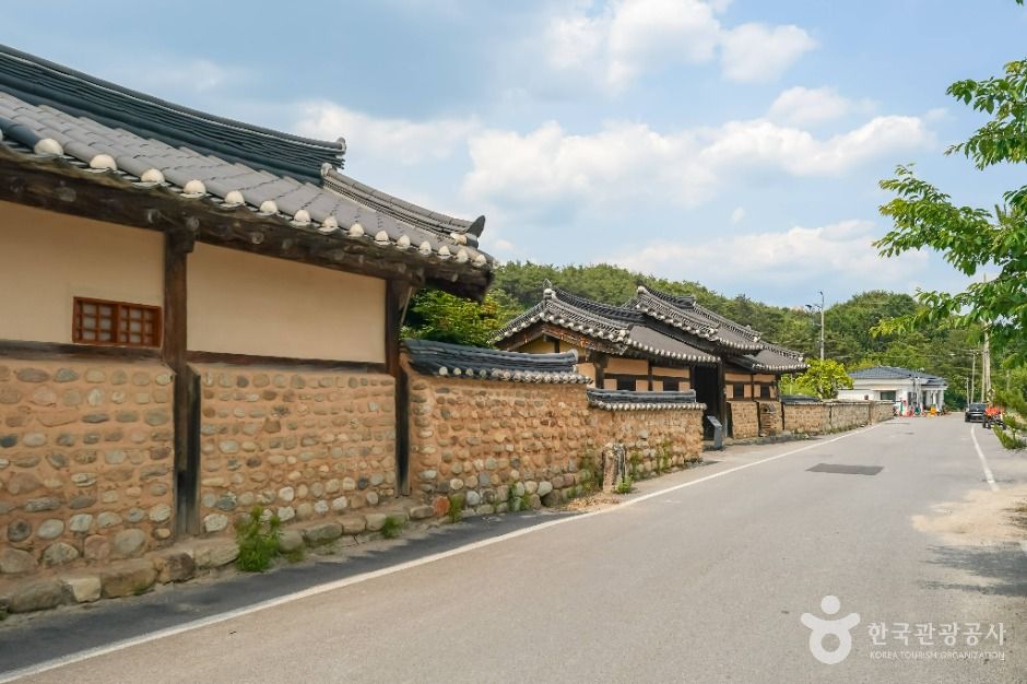 thumbnail-거창 동계종택-1