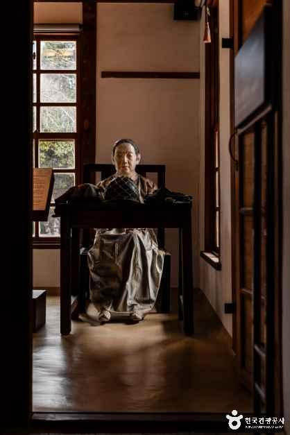 thumbnail-임시수도기념관-6