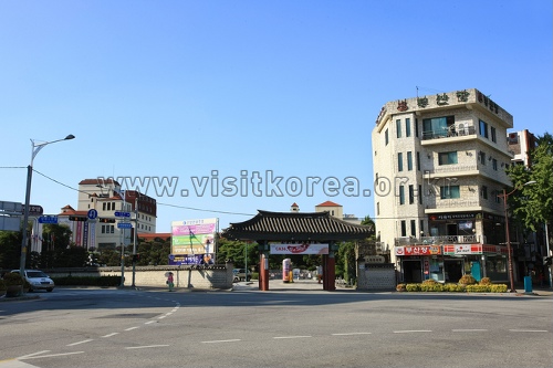 Onyang Hot Springs (온양온천지구)