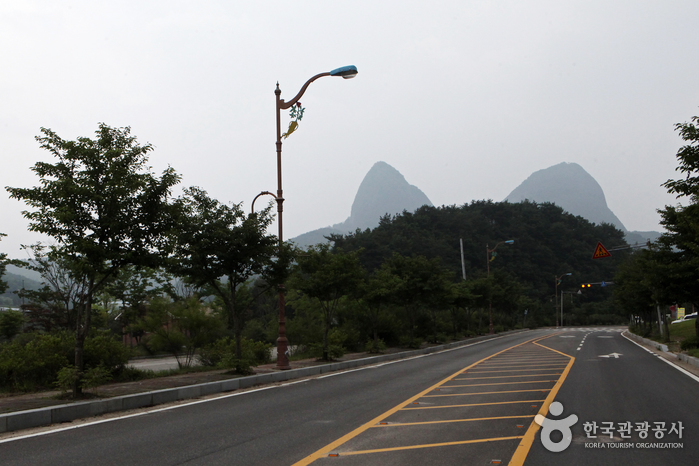 Maisan Provincial Park (마이산도립공원)