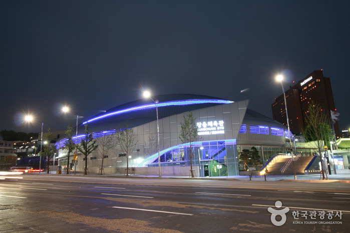 Jangchung Gymnasium (장충체육관)1