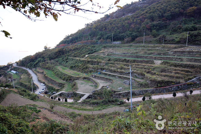 Dorf Gacheon (남해 가천마을)