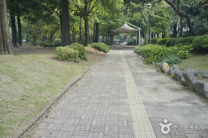 Parc Jungang à Cheongju (청주 중앙공원)