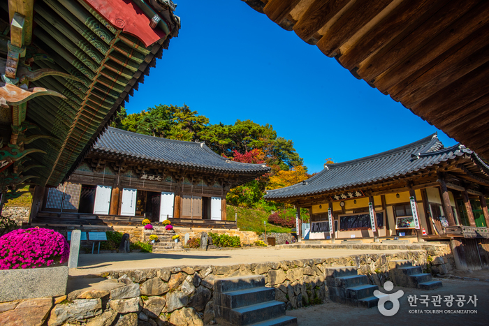 Tempel Bongjeongsa [UNESCO Weltkulturerbe] (봉정사[유네스코 세계문화유산])