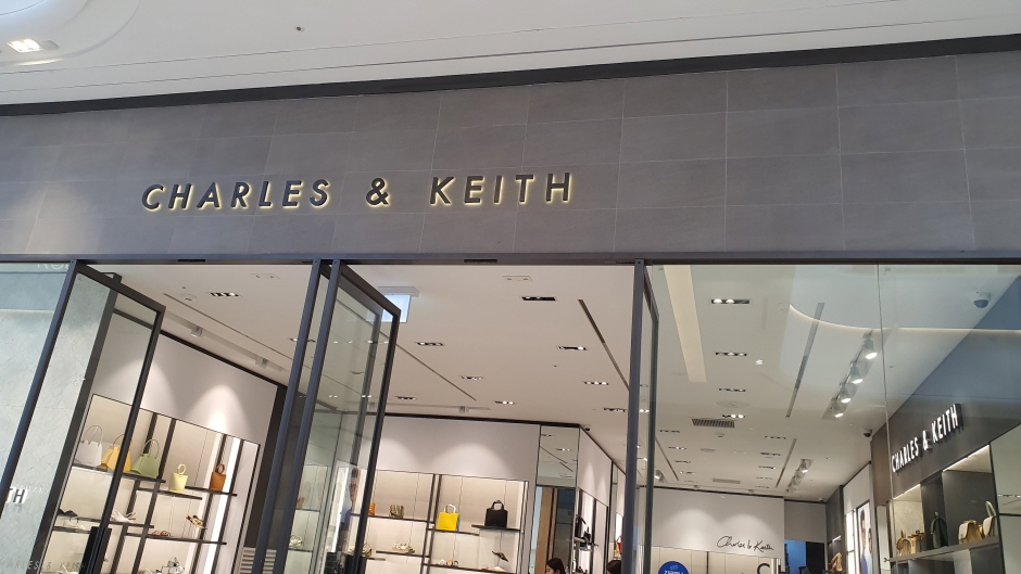 Charles & Keith [Tax Refund Shop] (CHARLES & KEITH)