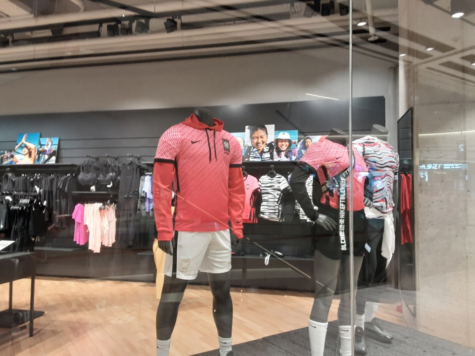Nike - Shinsegae Centum City Branch [Tax Refund Shop] (나이키 신세계센텀)