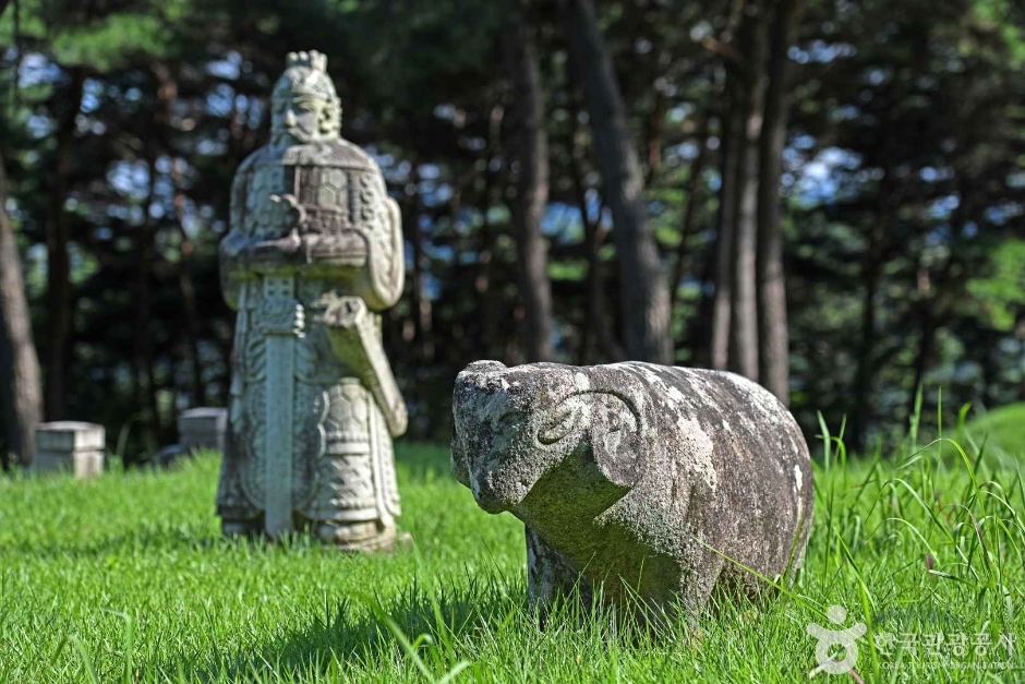 임경업 장군 묘소