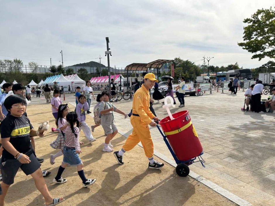 始興河溝生態節(시흥갯골축제)