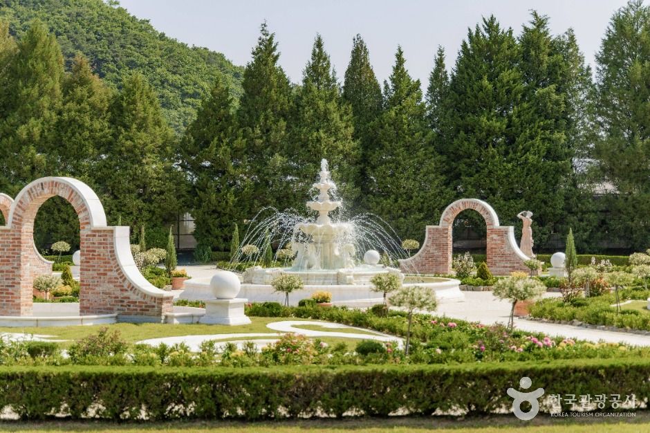 벽초지수목원