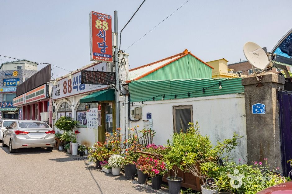 장항6080 음식골목 맛나로