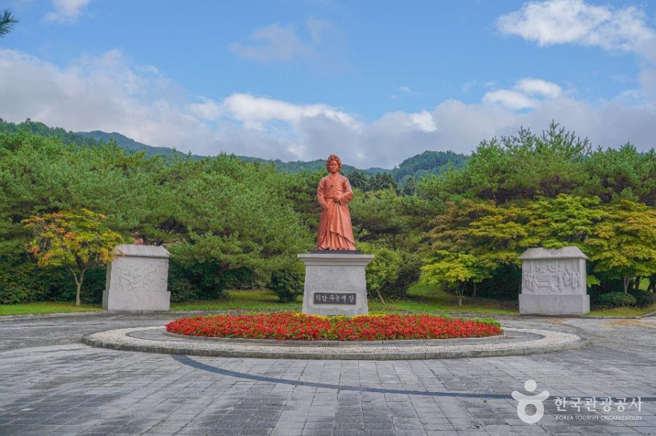 thumbnail-논개생가-9