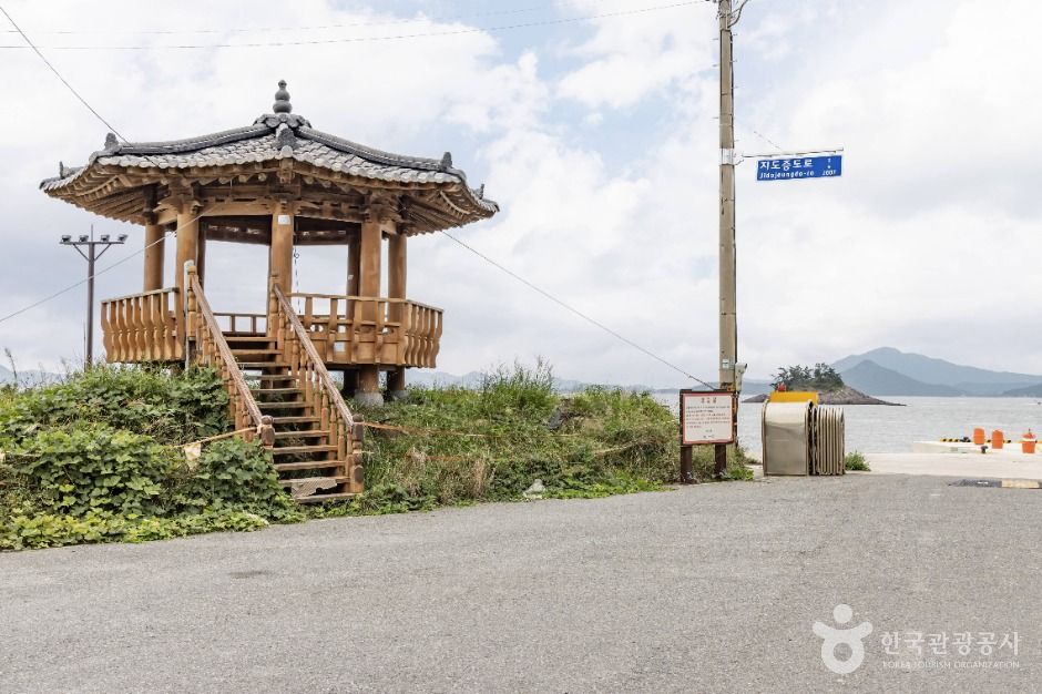 증도 왕바위여객선터미널