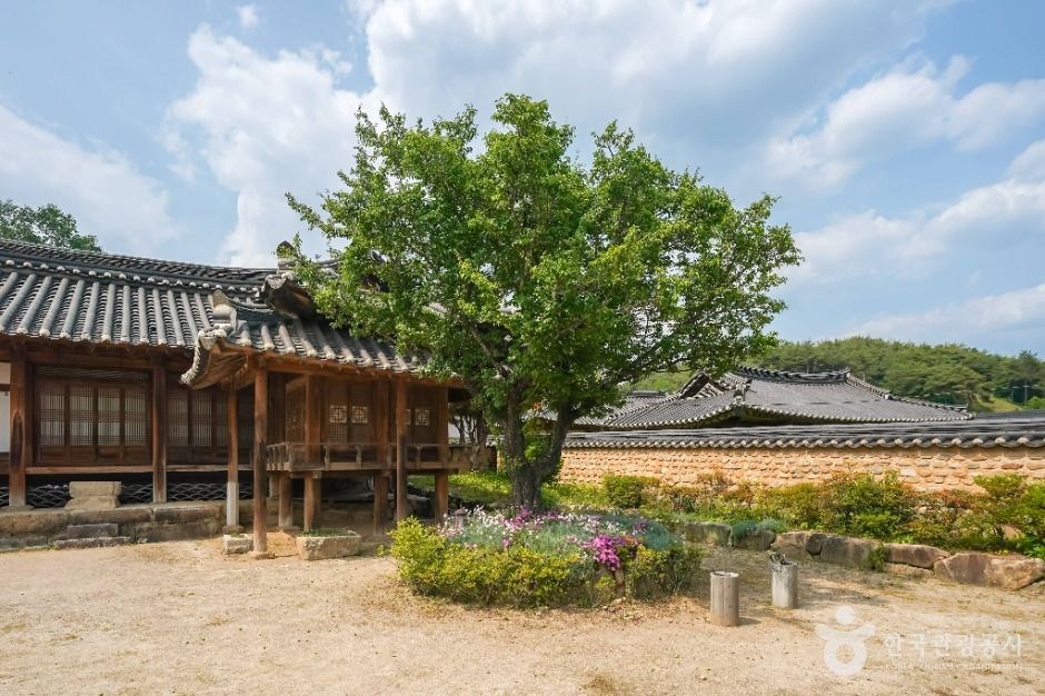 thumbnail-거창 동계종택-2