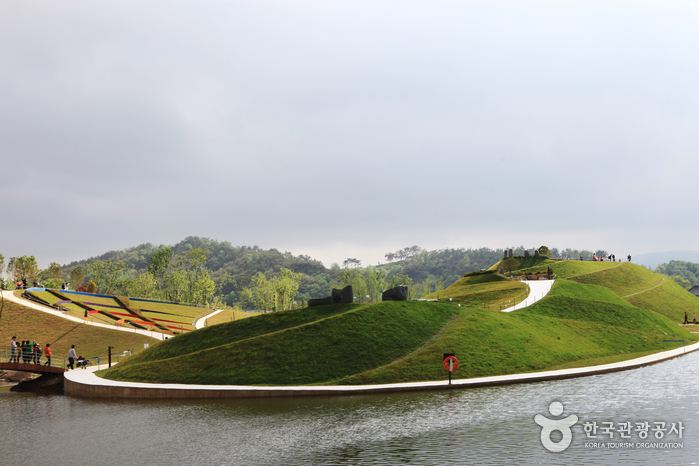 Suncheonman Bay National Garden (순천만국가정원)