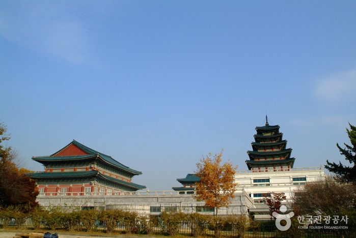 National Folk Museum of Korea (국립민속박물관)