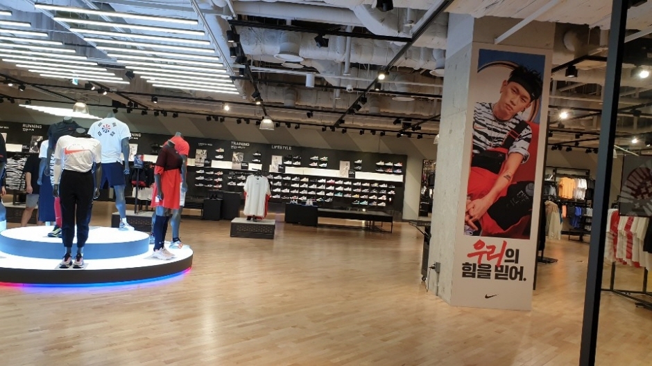 [事後免稅店] Nike (龍山I'Park店)(나이키 용산아이파크)