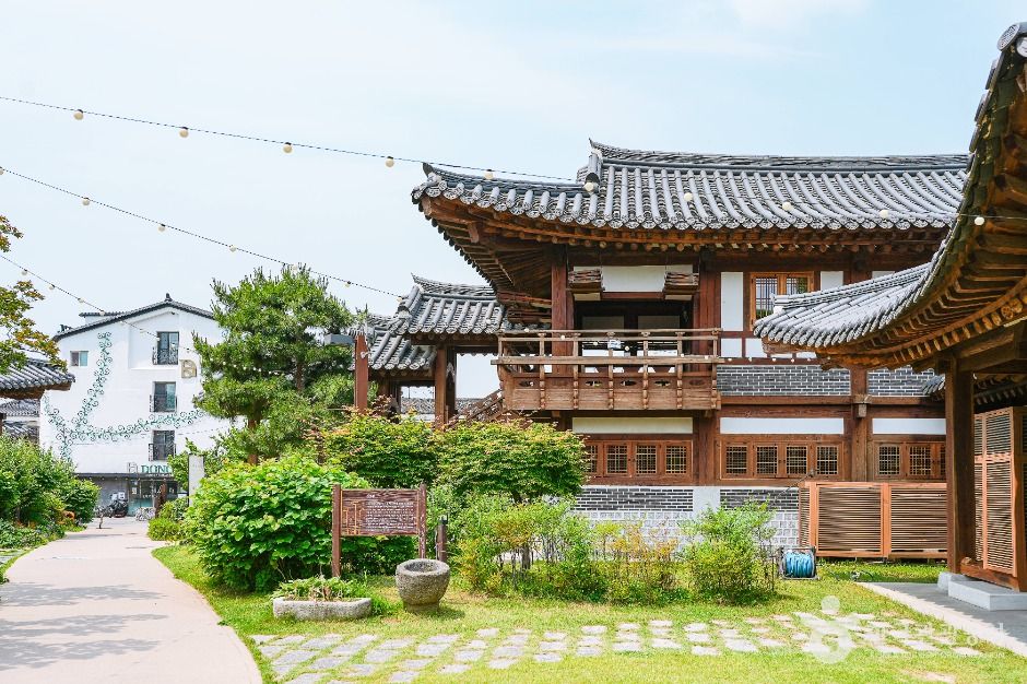 수원전통문화관