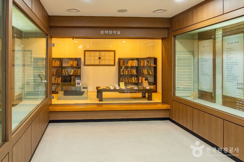 김동명문학관