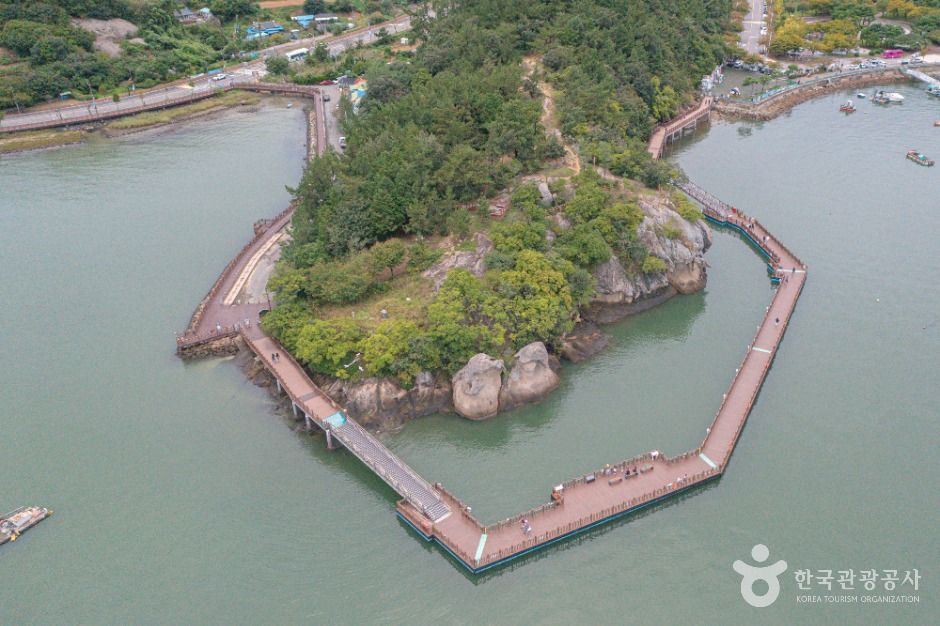 갓바위 문화타운