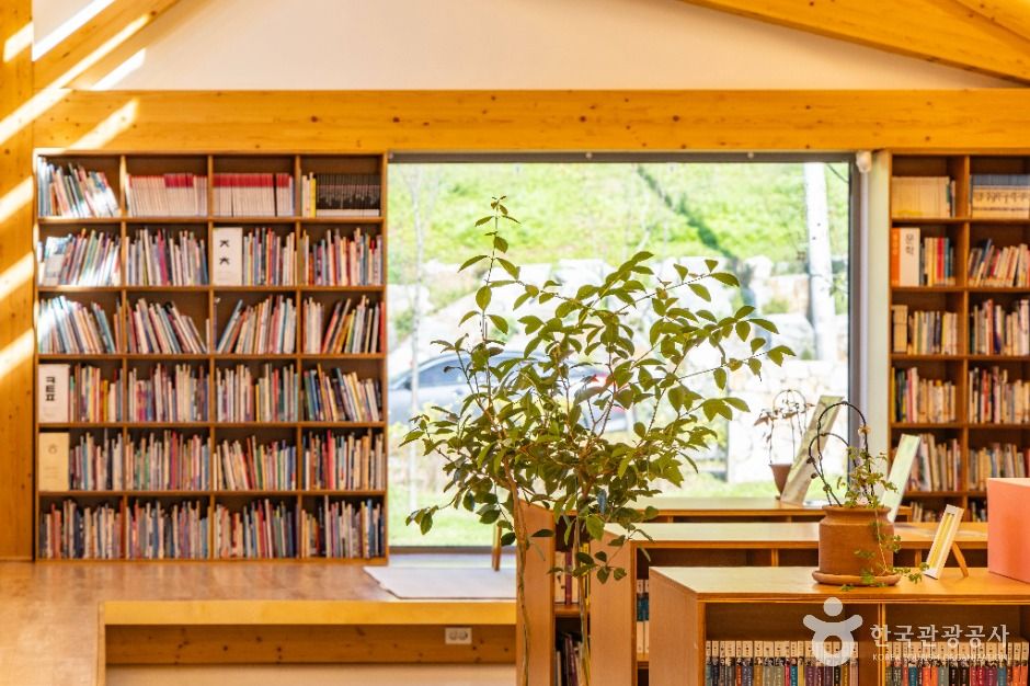 서울_천왕산 책쉼터 (8)