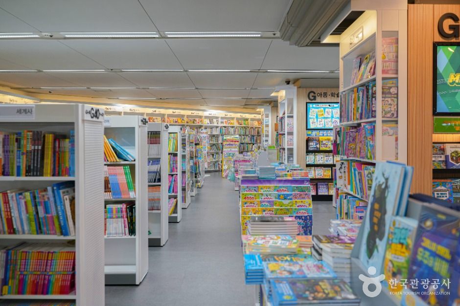 서울_영풍문고 종로점 (4)