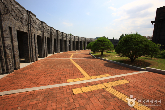 Gimhae National Museum (국립김해박물관)