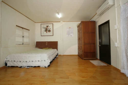 Gokjeongjae House (Geumhwallakji) (곡전재 전통한옥펜션)