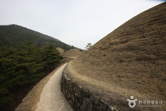 Túmulos de Jisan-dong en Goryeong (고령 지산동 고분군)