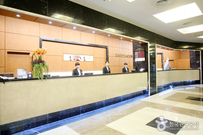 Hotel Seoul KyoYuk MunHwa HoeKwan (서울교육문화회관)