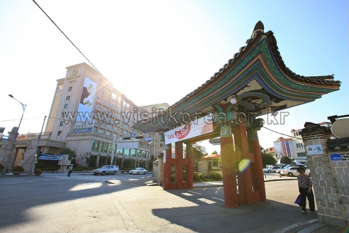 Onyang Hot Springs (온양온천지구)