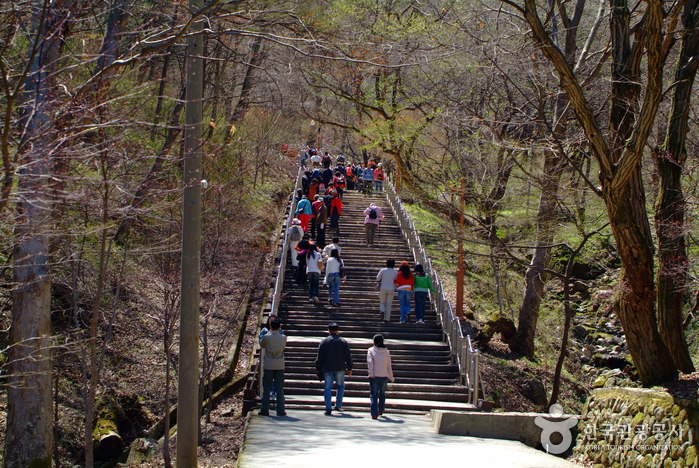 Maisan Provincial Park (마이산도립공원)