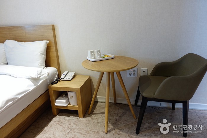 숙박_대전_피엔케이산업개발_호텔그리톤둔산 스마트싱글 2