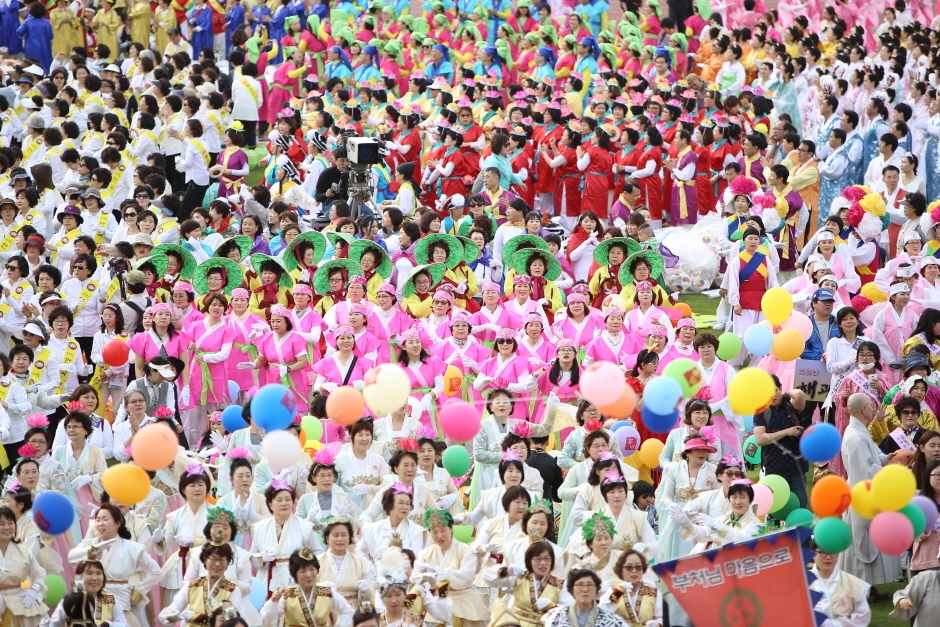 釜山燃灯祭り（부산연등축제）