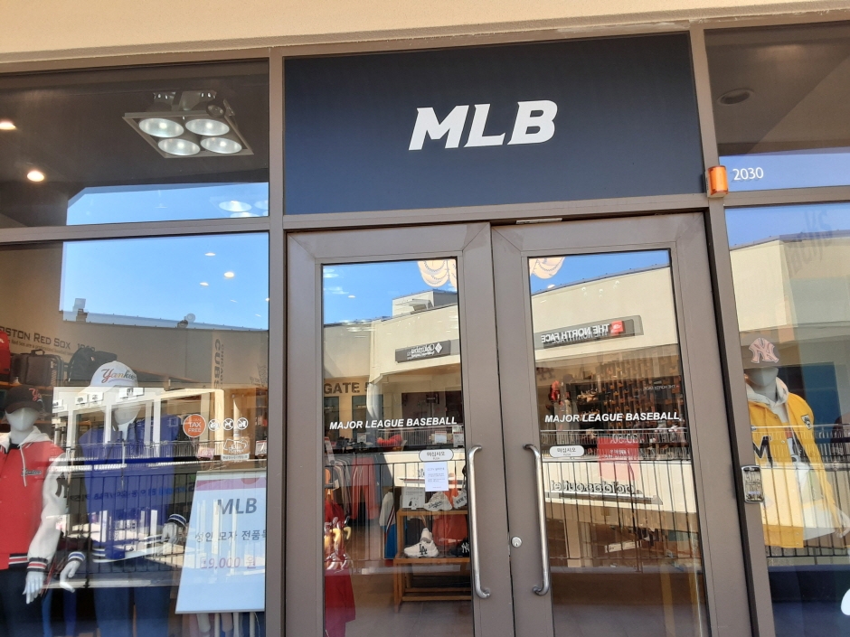 MLB - Lotte Buyeo Branch [Tax Refund Shop] (MLB 롯데부여)