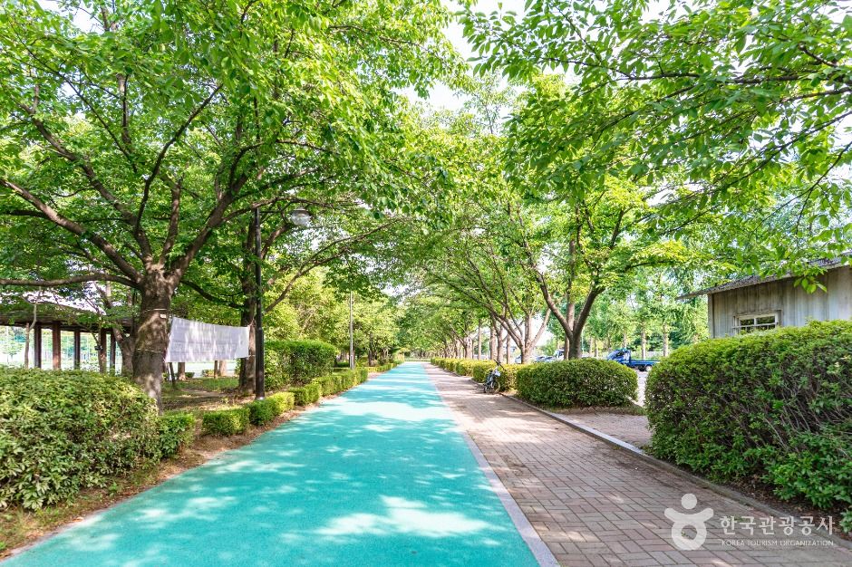 충장근린체육공원
