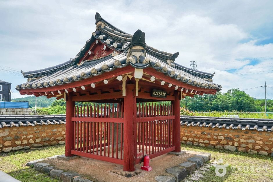 포은정몽주유허비