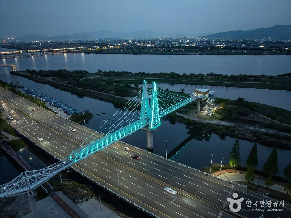 thumbnail-금빛노을브릿지-19