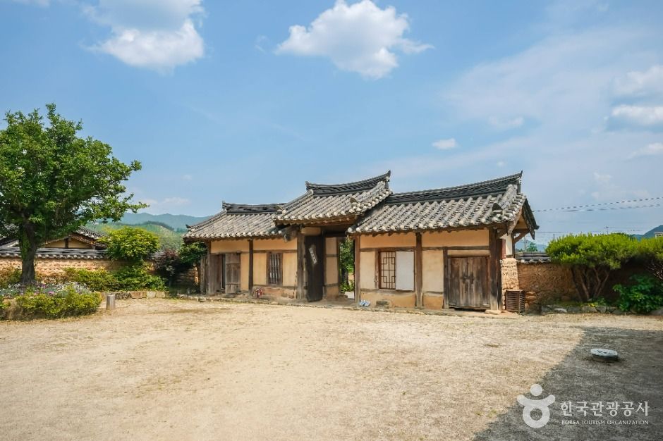 thumbnail-거창 동계종택-3