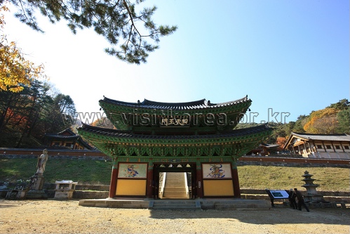 Guryongsa Temple (구룡사)