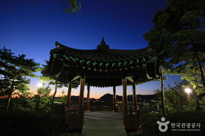 Naksan-Park (낙산공원)